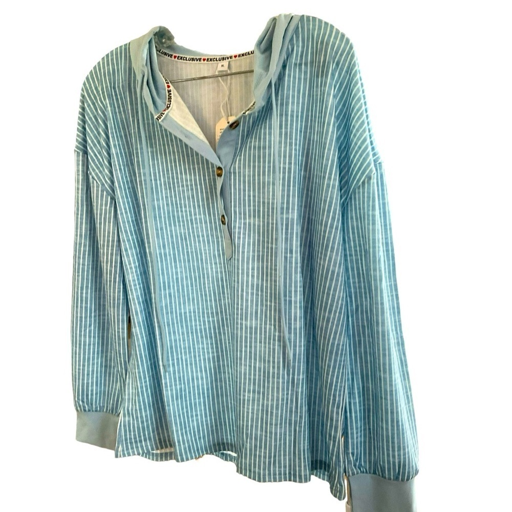Blue w/white stripes hoodie. Super soft.